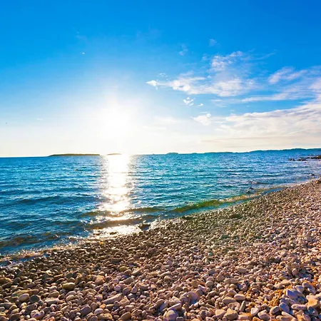 Lucy, A Mediterranean Rustic Haven, Pet Friendly Prázdninový dům Matulini